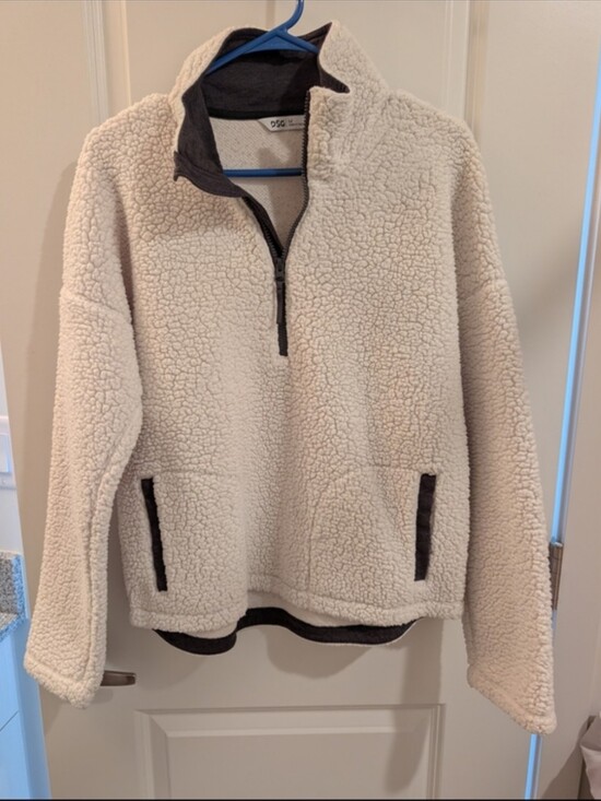 DSG Jackets & Blazers - Cream DSG Sherpa